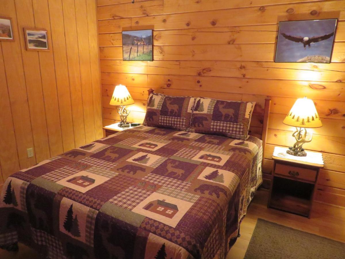 Misty Creek Log Cabins Мегги-Вэлли Экстерьер фото