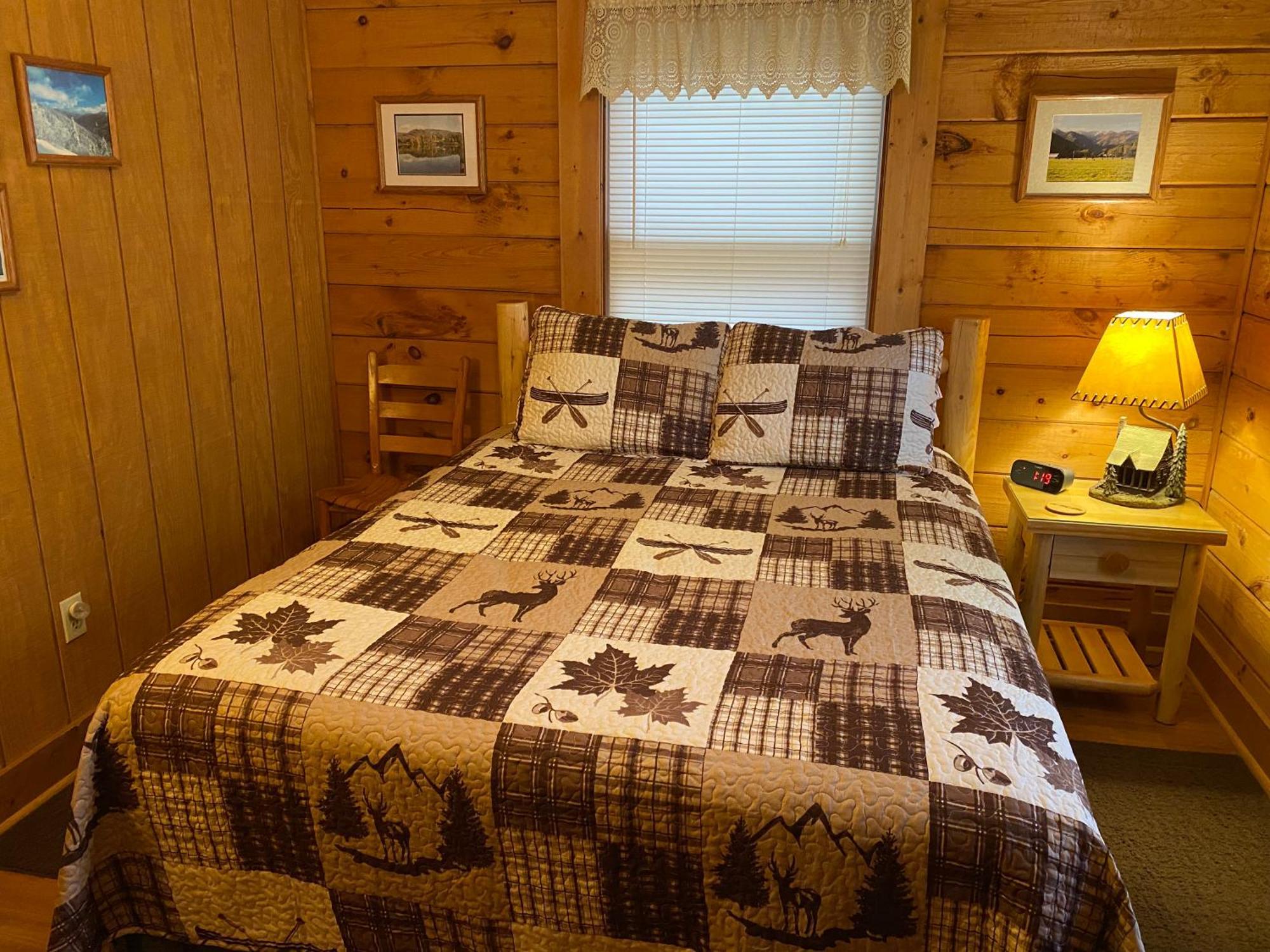 Misty Creek Log Cabins Мегги-Вэлли Экстерьер фото